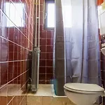 Apartmán Sea View With King Bed, 150mbps Wifi And Patio Swing *