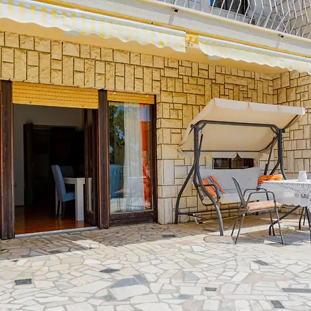 Sea View With King Bed, 150mbps Wifi And Patio Swing *