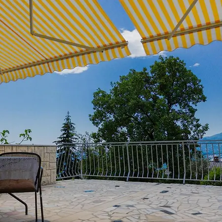 Sea View With King Bed, 150mbps Wifi And Patio Swing كاستاف