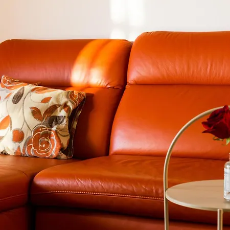 شقة Sea View With King Bed, 150mbps Wifi And Patio Swing كاستاف